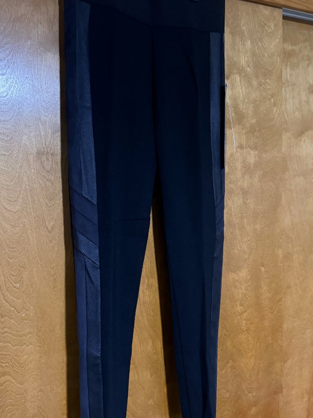 NWT Nygard Slims Black Leggings Faux Suede Snakeskin Side Stripe Medium 10-12